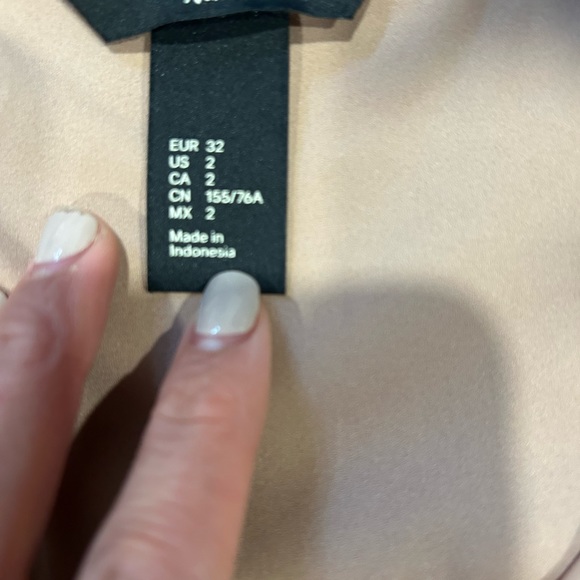 Various blouses - Picture 10 of 11